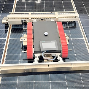 أجهزة ذكية لتنظيف ألواح الطاقة الشمسية