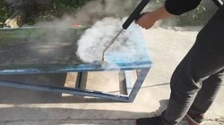 جهاز تنظيف بالبخار يعمل بالكهرباء