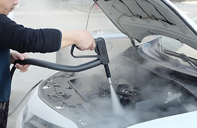 تنظيف هياكل المركبات 