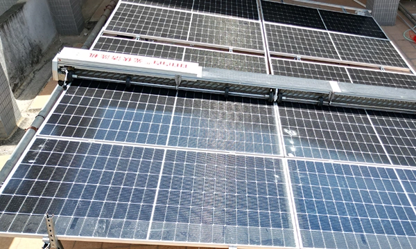 في صناعة الألواح الشمسية